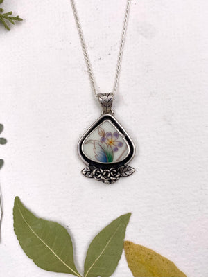 Pastel Flora Pendant