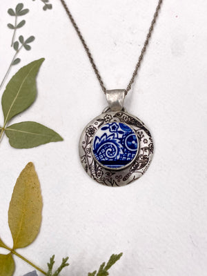 Cobalt Wreath Pendant