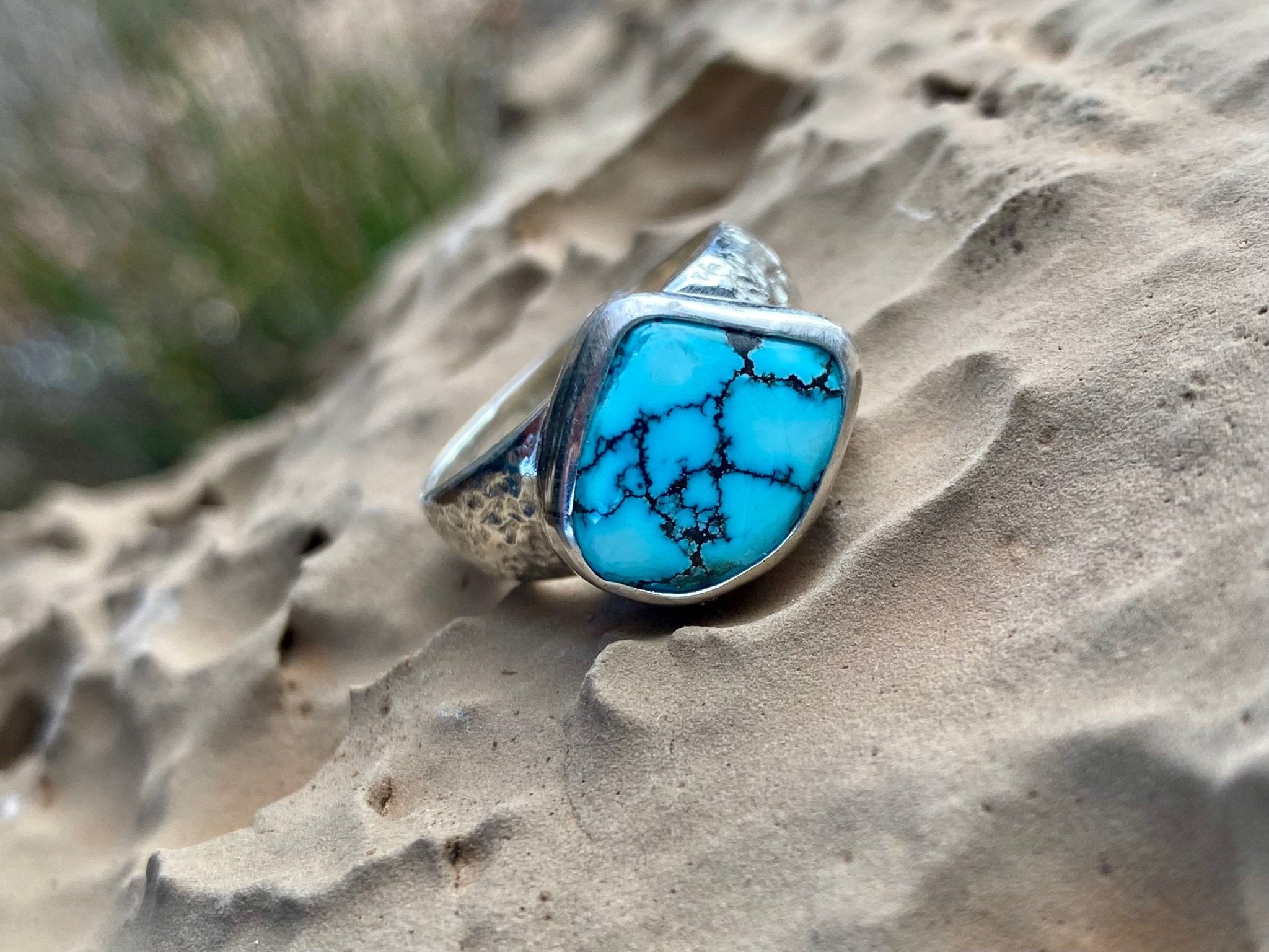 Desert Vista Signet Ring - Pilot Mountain Turquoise, Size 9 - The Jewelry Shop