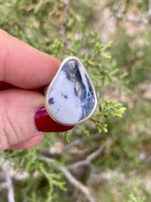 Desert Vista Signet Ring - White Buffalo Size 8 - The Jewelry Shop