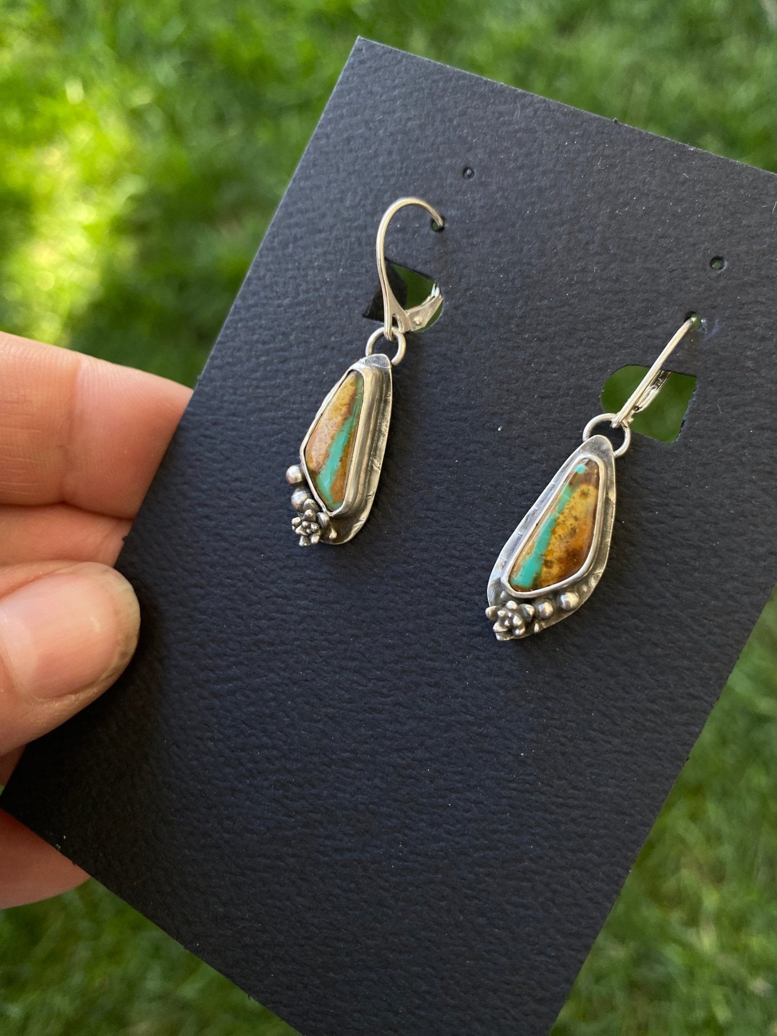 Turquoise Flowers - The Jewelry Shop